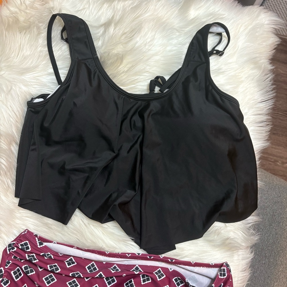 Black and Wine Women's Swimsuit - Picture 4 of 7